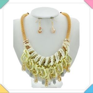 🛍Necklace Earrings Set🛍